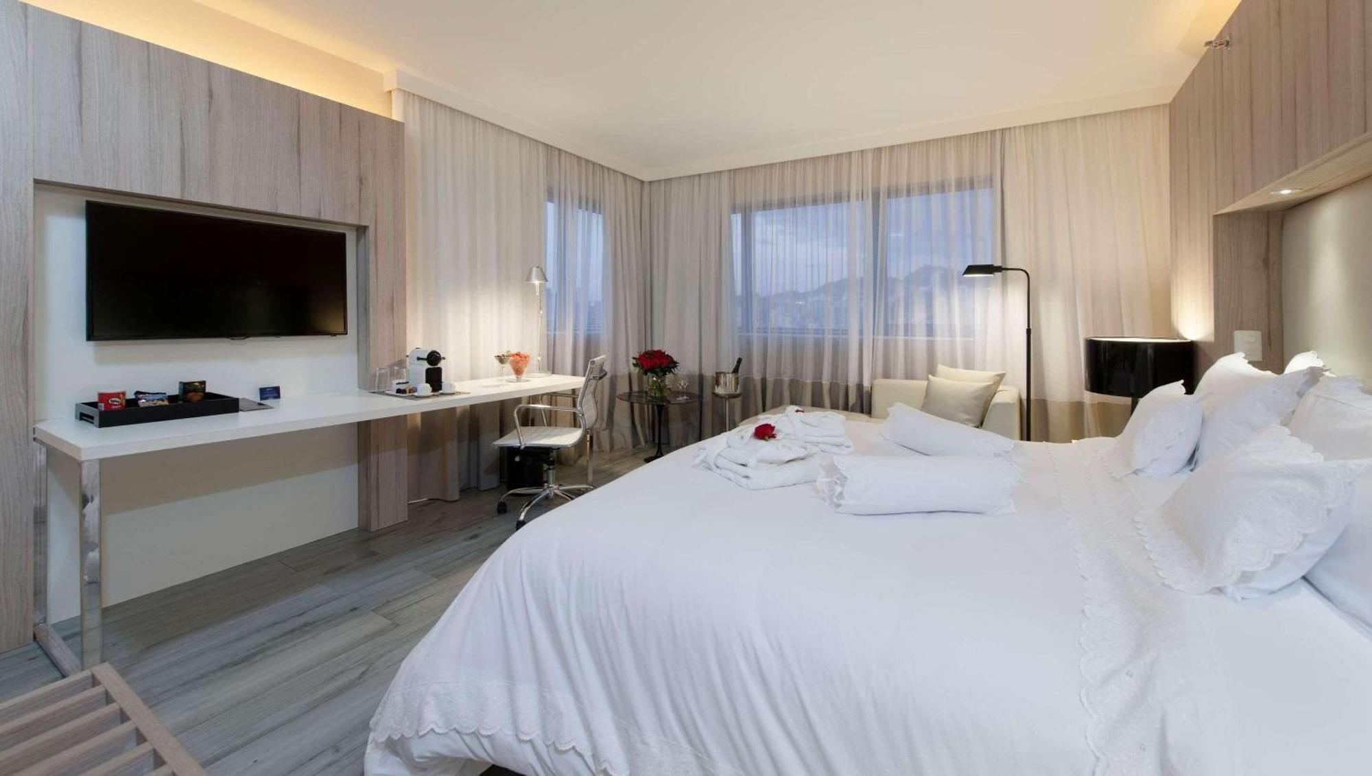 Radisson Blu Belo Horizonte Savassi Hotel Luaran gambar Deluxe room